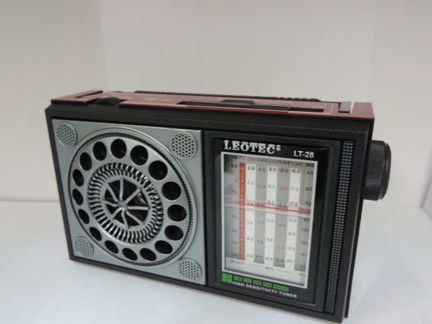 Radio portabil LEOTEC LT-28